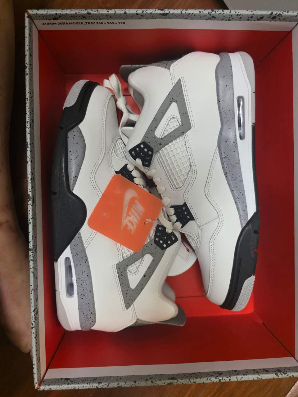 Air Jordan 4 Retro White Cement 2025