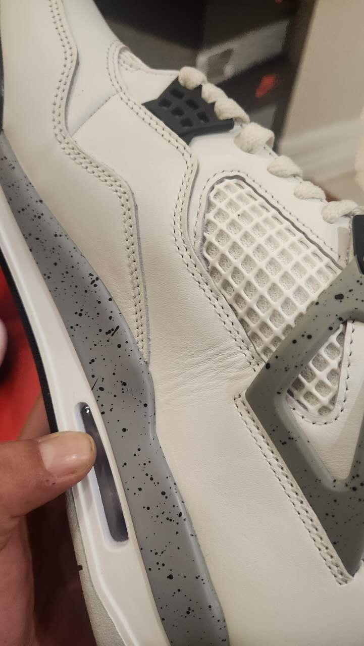 Air Jordan 4 Retro White Cement 2025